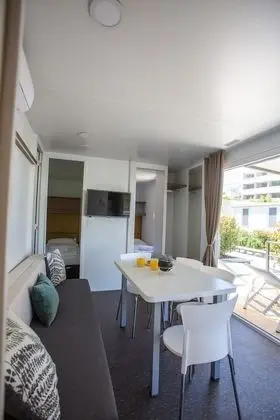 Basic Karavan, 3 Yatak Odası, Engellilere Uygun, Resort Manzaralı