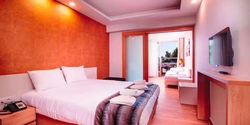 Junior Suite, Terrace, Garden View (2 adults)