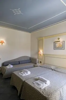 Classic Tek Büyük veya İki Ayrı Yataklı Oda