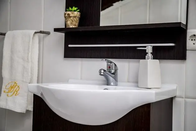 Apart Daire, 2 Yatak Odası, Balkon (II)