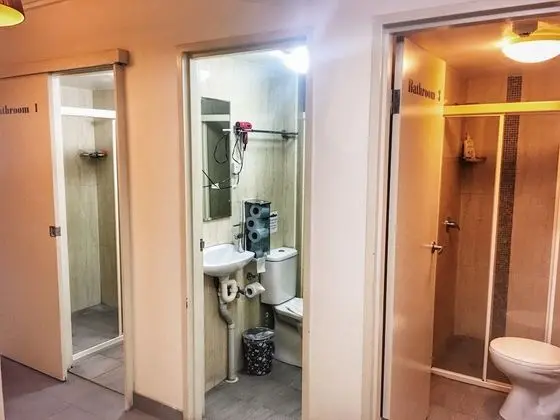 Deluxe Oda, Ortak Banyo
