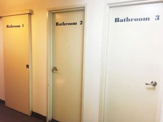 Deluxe Oda, Ortak Banyo
