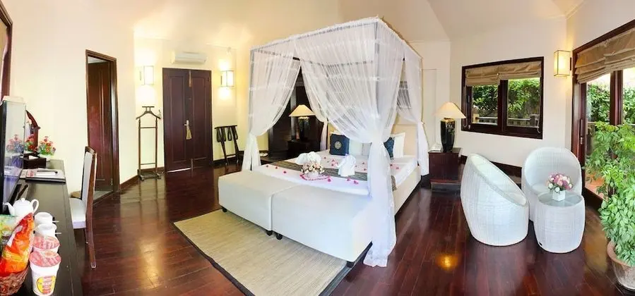 Luxury Garden View Bungalow