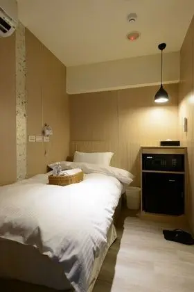 Tek Kişilik Oda, Ortak Banyo (No Window)