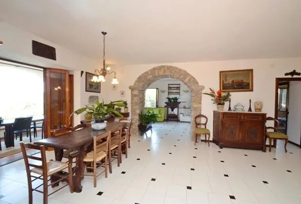Villa, Sigara İçilebilir
