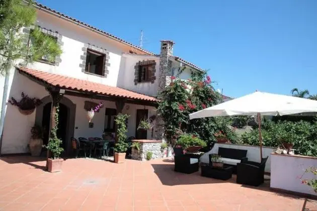 Villa, Sigara İçilebilir