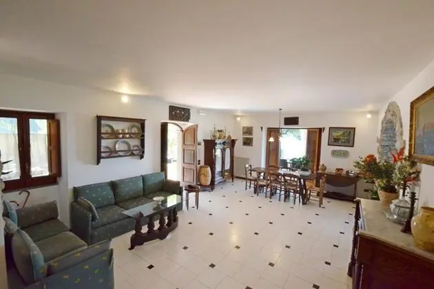 Villa, Sigara İçilebilir