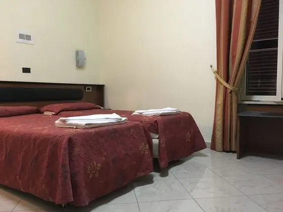 Standard Tek Büyük veya İki Ayrı Yataklı Oda, Özel Banyo