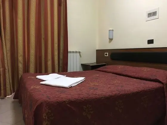 Standard Tek Büyük veya İki Ayrı Yataklı Oda, Özel Banyo