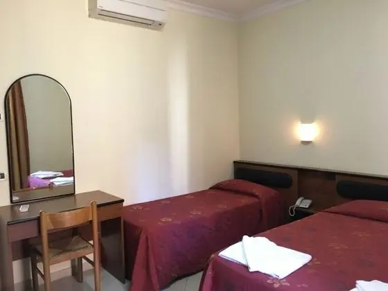 Standard Üç Kişilik Oda, Özel Banyo