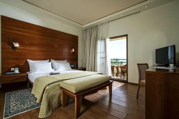 Suit Executive Sea View