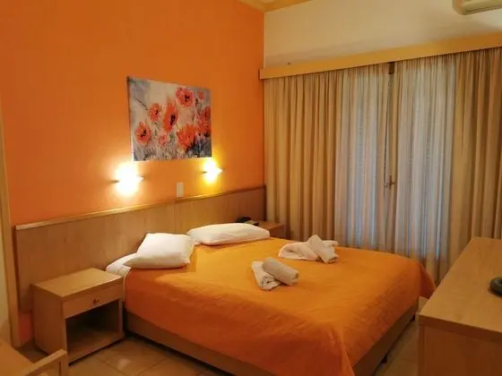 Comfort Tek Büyük veya İki Ayrı Yataklı Oda