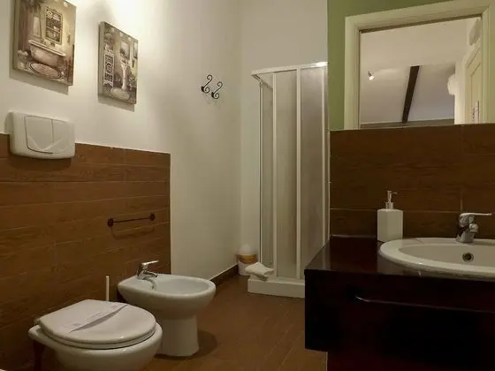 Üç Kişilik Oda