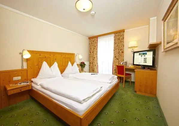 Standard Tek Büyük Yataklı Oda, Dağ Manzaralı