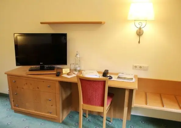 Standard Tek Büyük Yataklı Oda, Dağ Manzaralı