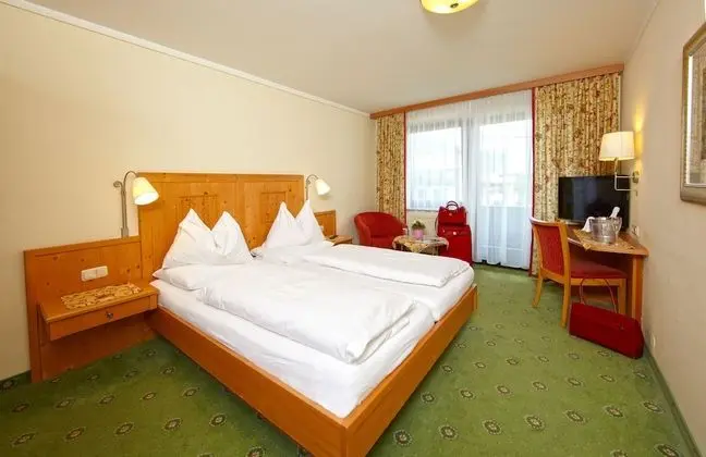 Standard Tek Büyük Yataklı Oda, Dağ Manzaralı