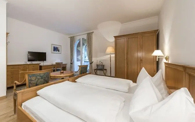 Classic Tek Büyük Yataklı Oda