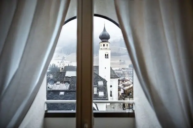 Classic Tek Büyük Yataklı Oda