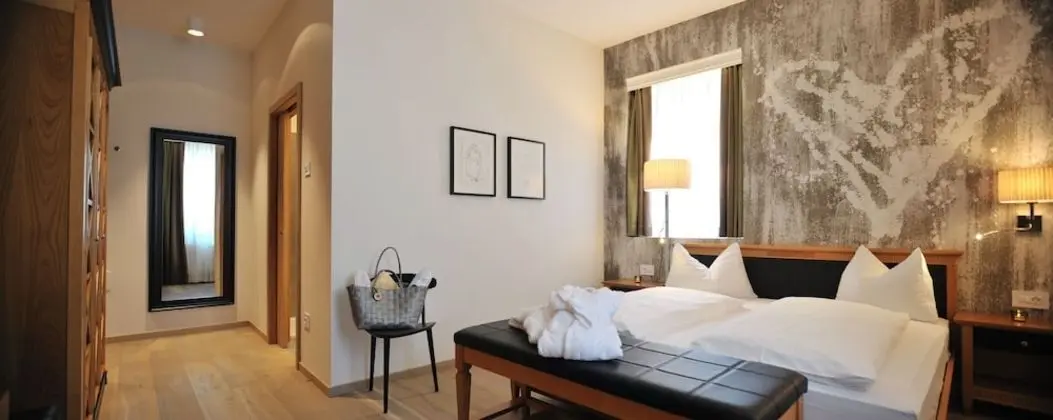 Standard Tek Büyük Yataklı Oda