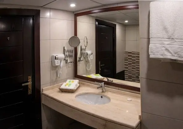 Superior Tek Büyük veya İki Ayrı Yataklı Oda