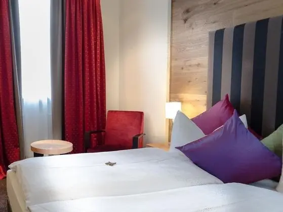 Superior Tek Büyük Yataklı Oda