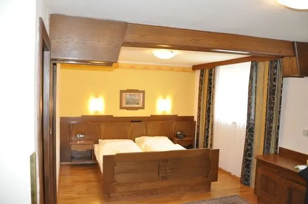 Basic Tek Büyük veya İki Ayrı Yataklı Oda