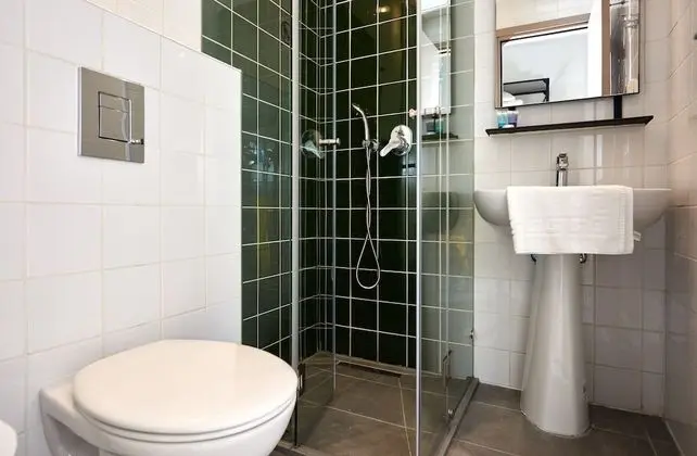 Tek Büyük Yataklı Oda, Özel Banyo