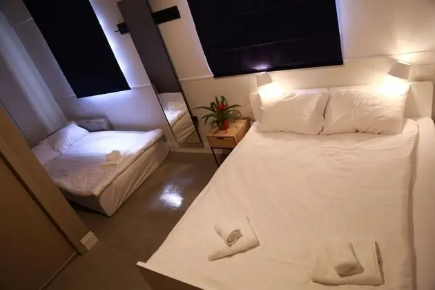 Üç Kişilik Oda (Private Bath)