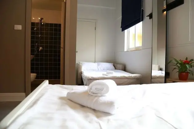 Üç Kişilik Oda (Private Bath)