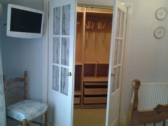 Tek Büyük Yataklı Oda, 1 En Büyük (King) Boy Yatak