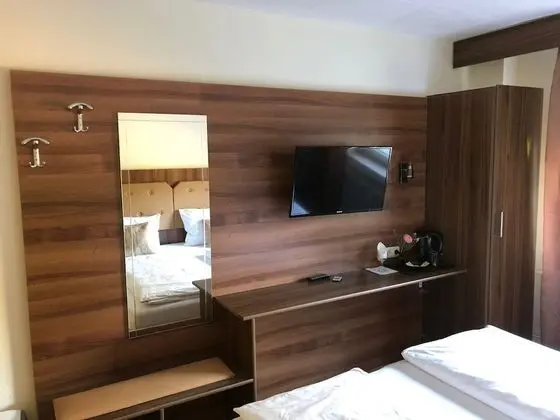 Tek Büyük Yataklı Oda