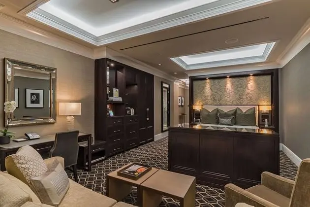 Oda, 1 En Büyük (King) Boy Yatak, Engellilere Uygun (Concierge)
