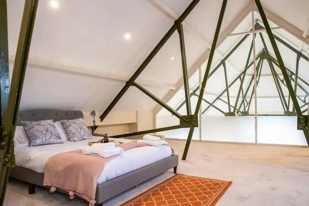 Premium Çatı Katı Süiti (Penthouse)