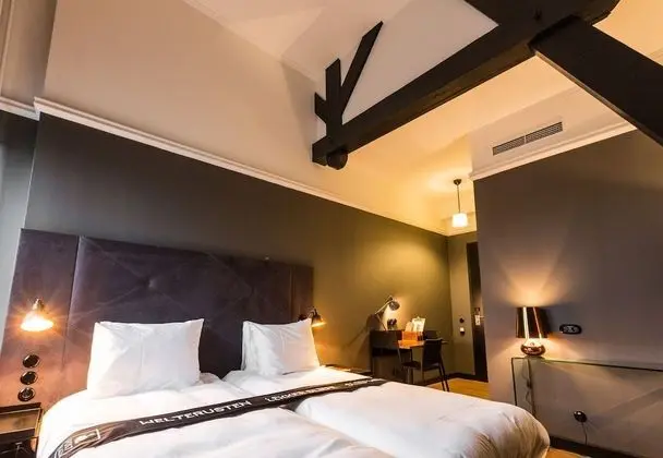 Comfort Tek Büyük Yataklı Oda