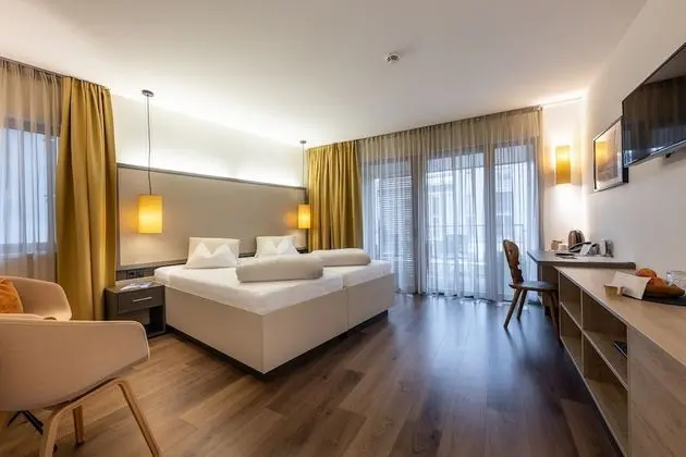 Comfort Tek Büyük Yataklı Oda