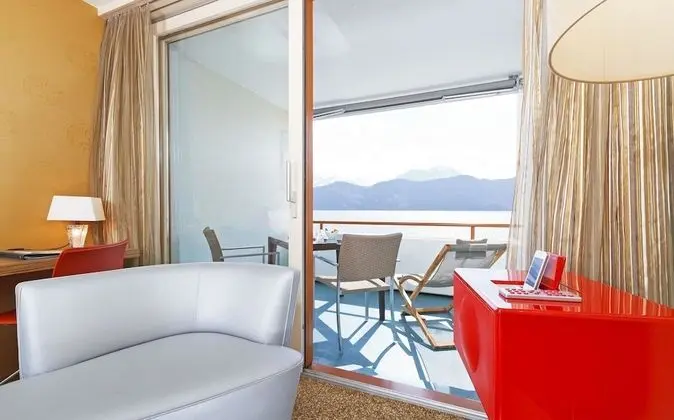 Deluxe Tek Büyük Yataklı Oda, Göl Manzaralı