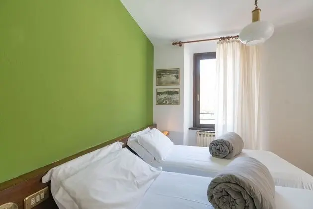 Tek Büyük veya İki Ayrı Yataklı Oda