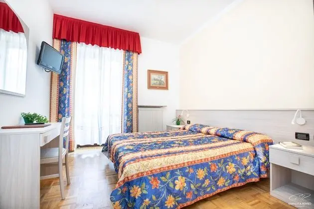 Classic Tek Büyük veya İki Ayrı Yataklı Oda