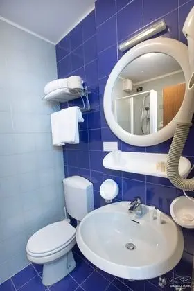 Classic Tek Büyük veya İki Ayrı Yataklı Oda