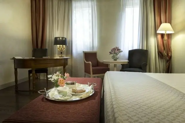 Executive Tek Büyük Yataklı Oda