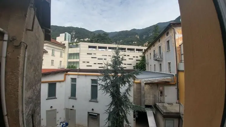 Büyük Yataklı Tek Kişilik Oda