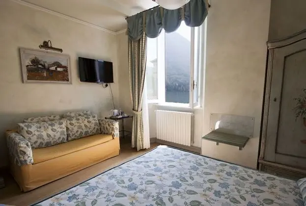 Tek Büyük Yataklı Oda, Göl Manzaralı