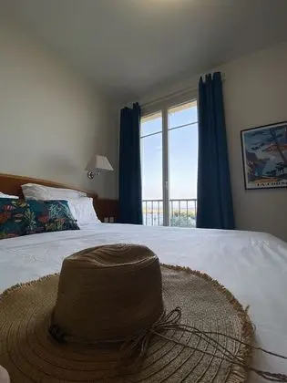 Comfort Tek Büyük Yataklı Oda, Deniz Manzaralı