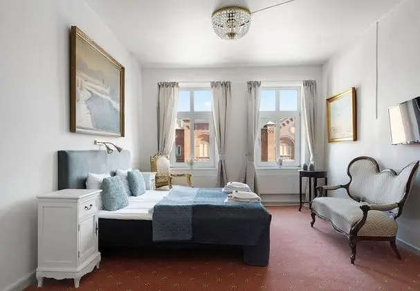 Standard Tek Büyük Yataklı Oda