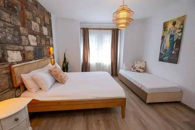 Aile Odası, Bahçe veya Sokak Manzaralı, Üst Kat