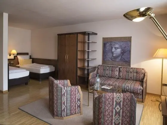 Tek Büyük Yataklı Oda