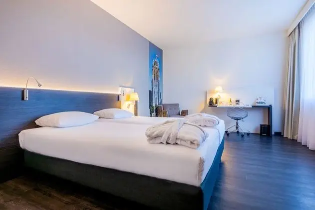 Comfort Tek Büyük Yataklı Oda