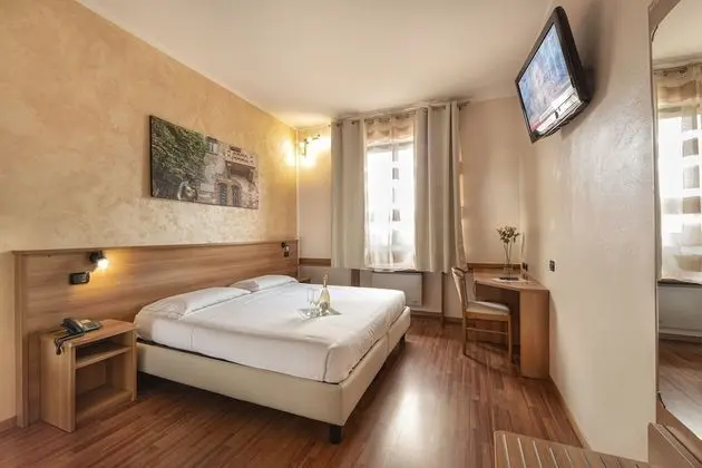 Comfort Tek Büyük Yataklı Oda, Avlu