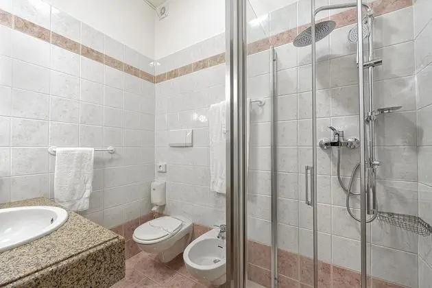 Comfort Tek Büyük Yataklı Oda, Avlu