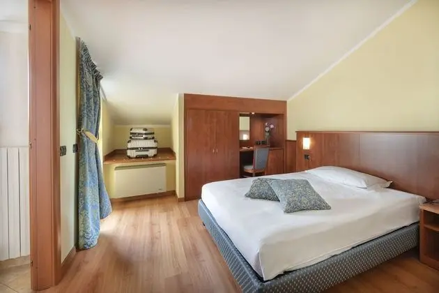 Tek Büyük Yataklı Oda, 1 Büyük (Queen) Boy Yatak, Engellilere Uygun, Balkon